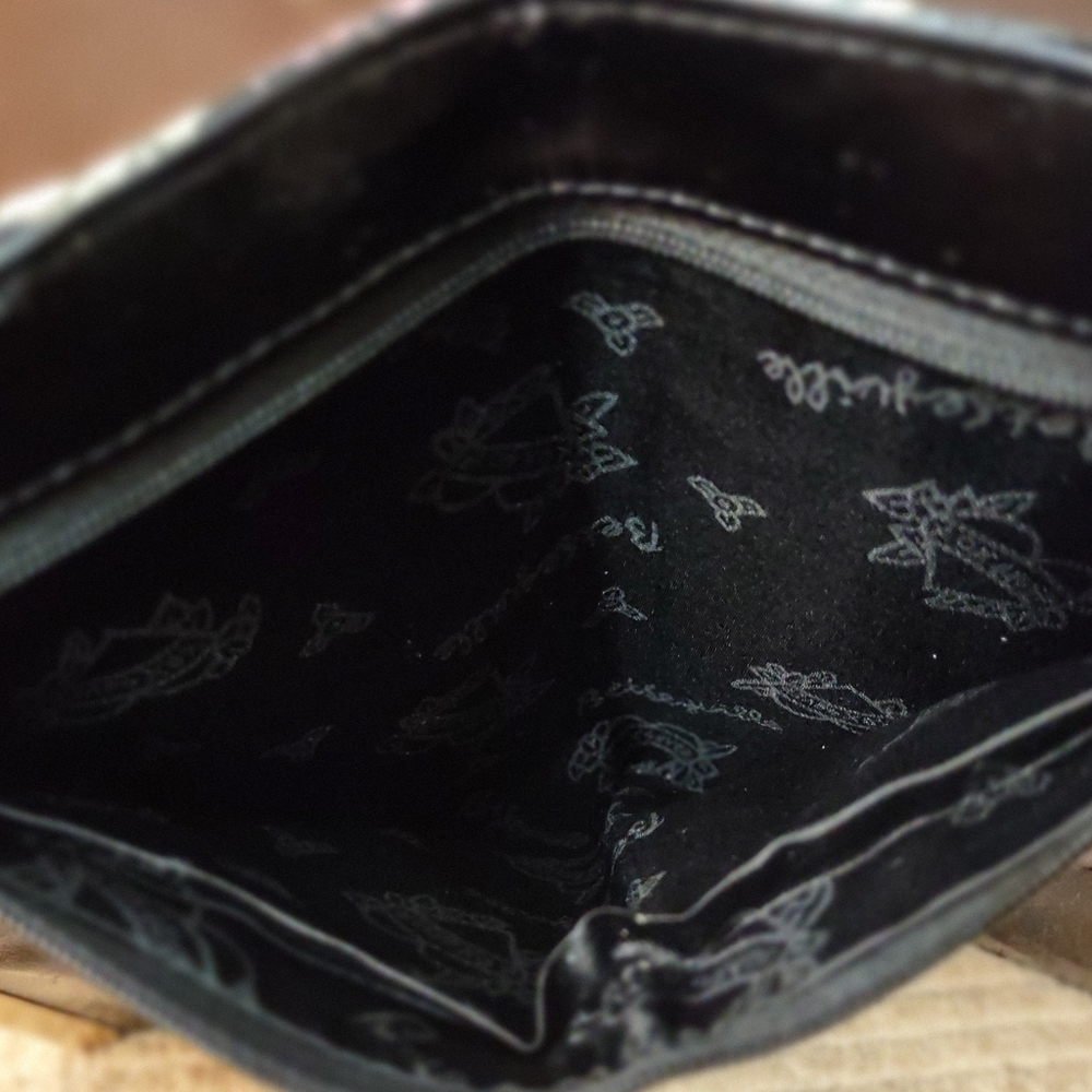 Betsey Johnson betsyville clutch - Picture 3 of 8